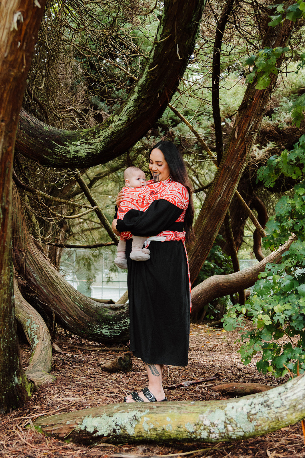 Okooko Pēpi - Whero