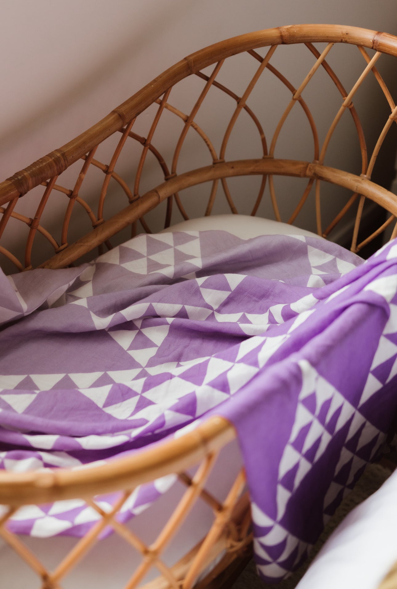 Āhuru Swaddle - Waiporoporo
