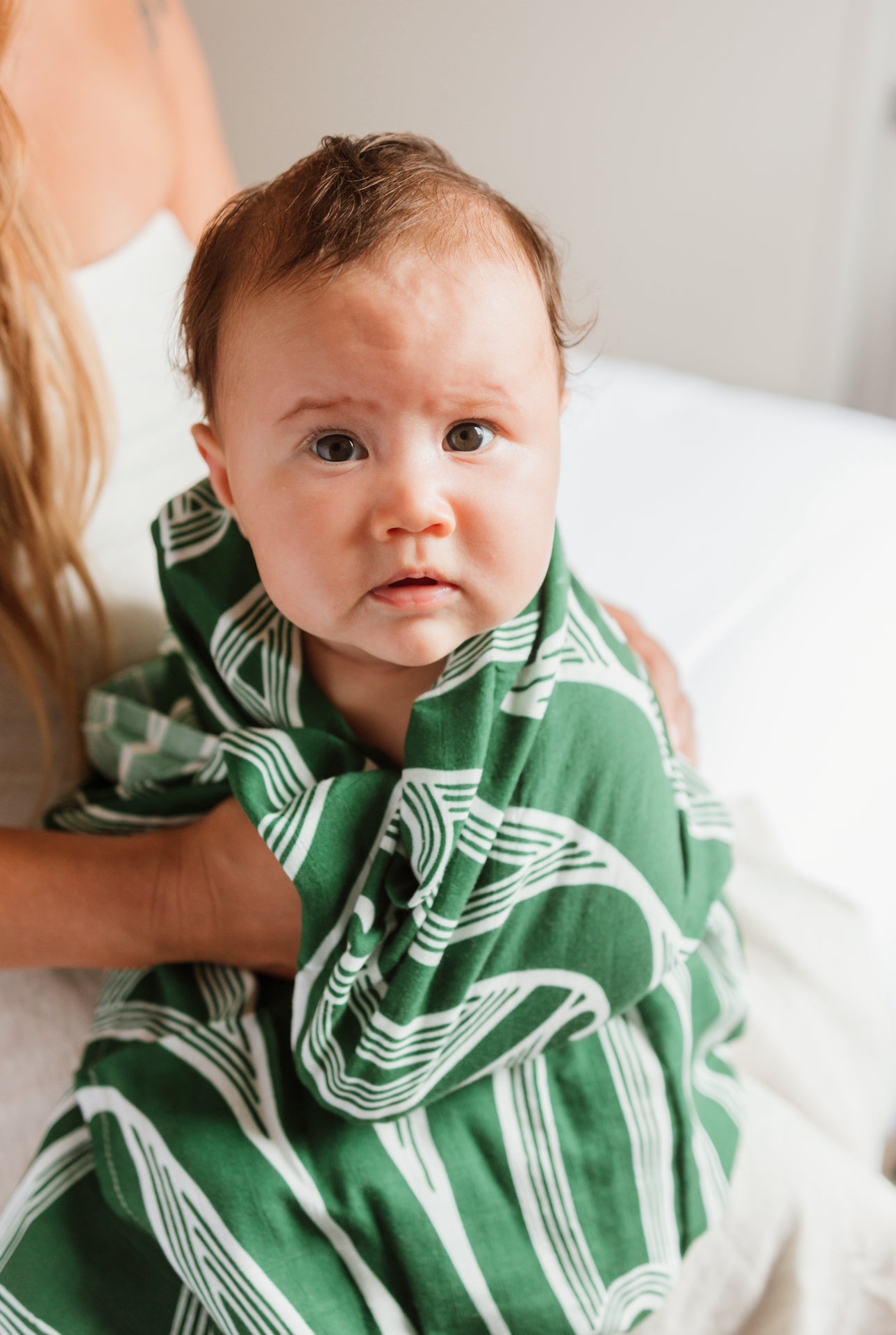 Āhuru Swaddle - Kākāriki