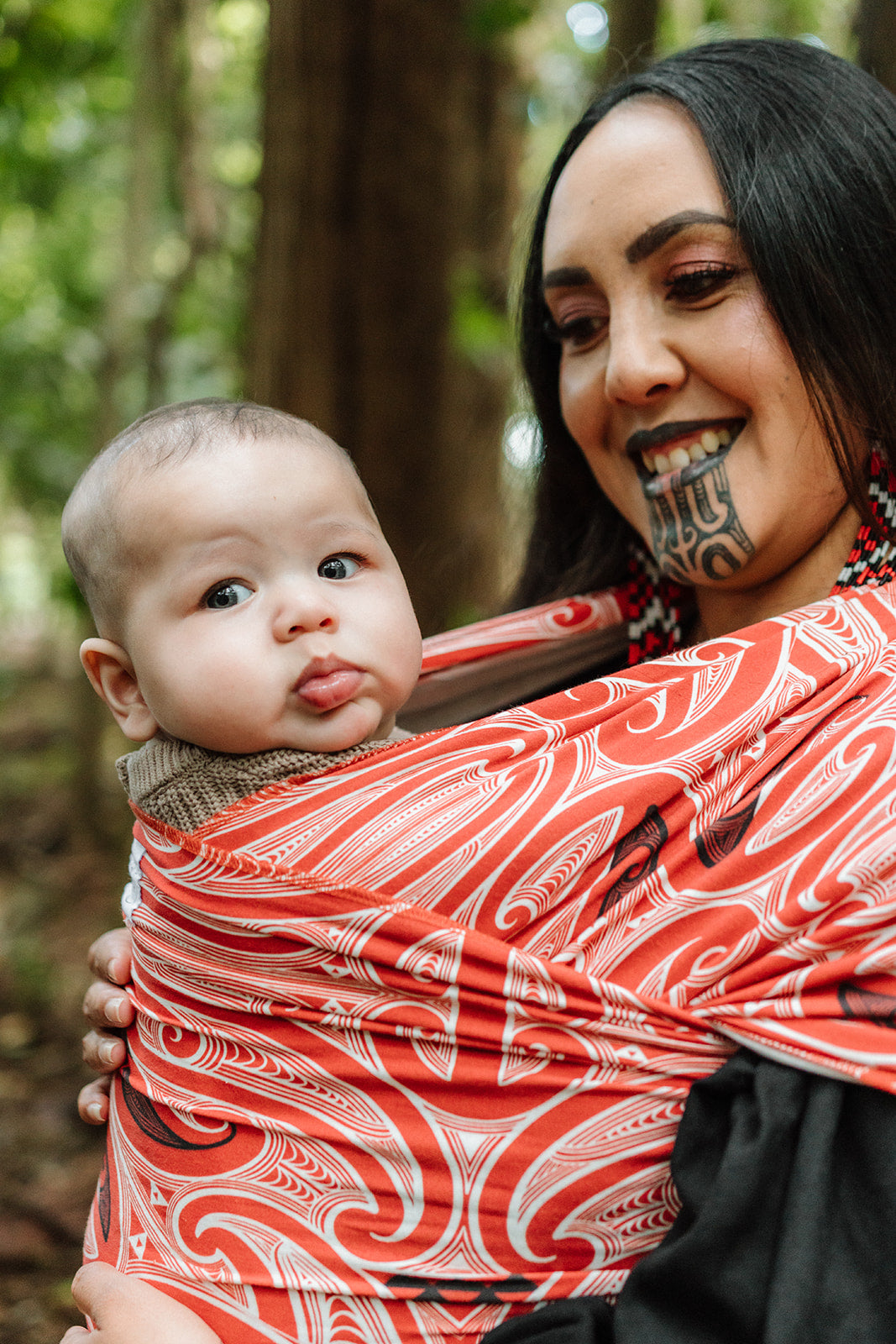 Okooko Pēpi - Whero