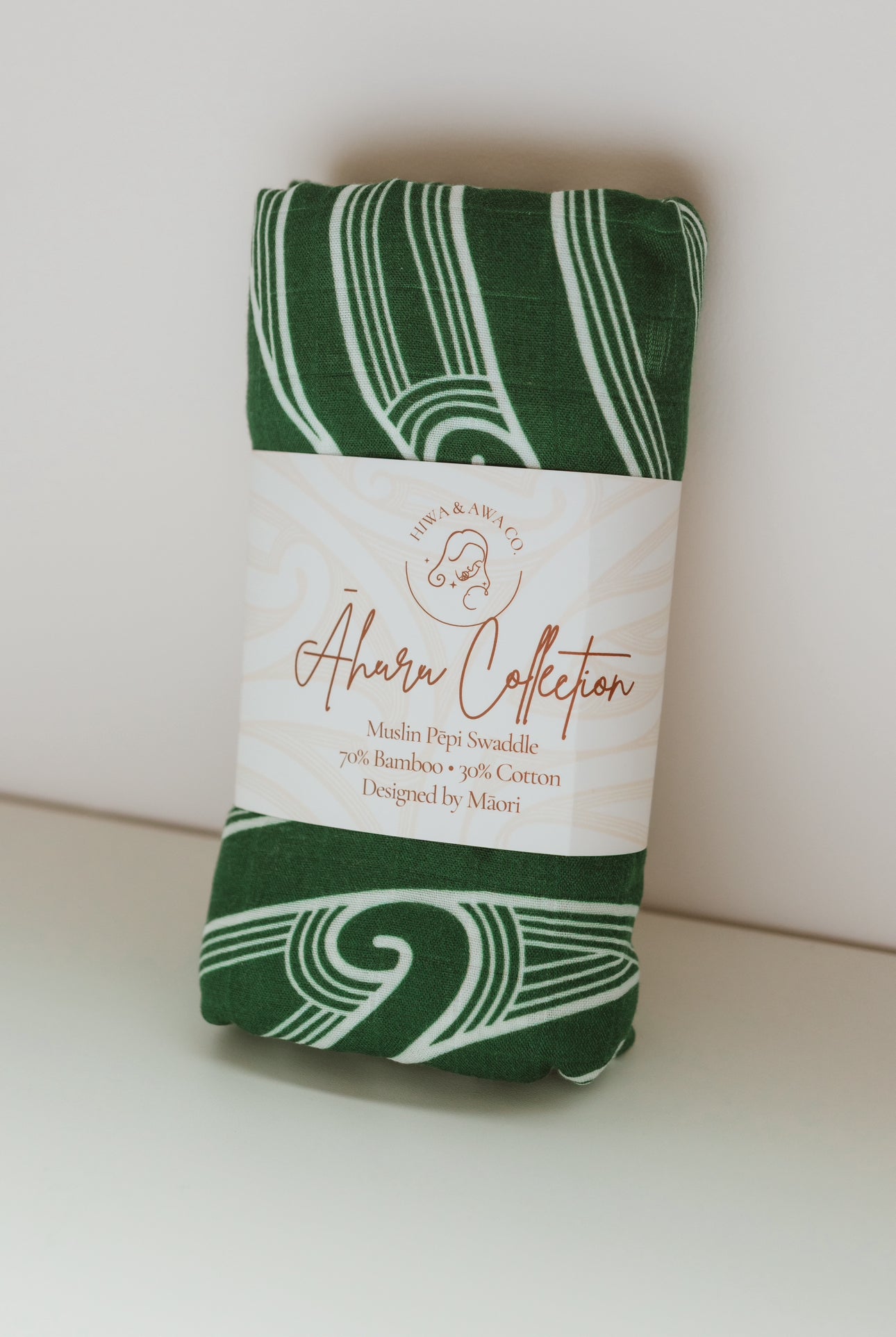 Āhuru Swaddle - Kākāriki