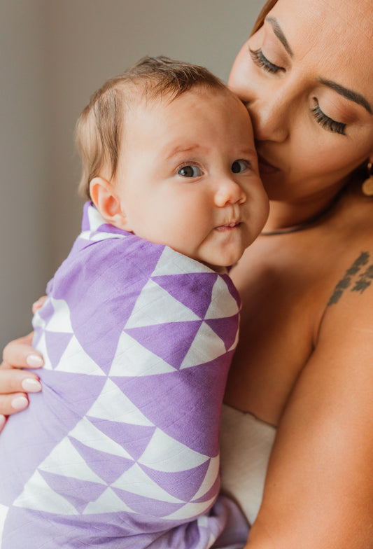 Āhuru Swaddle - Waiporoporo