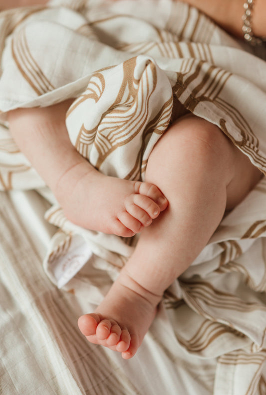 Āhuru Swaddle - Mā